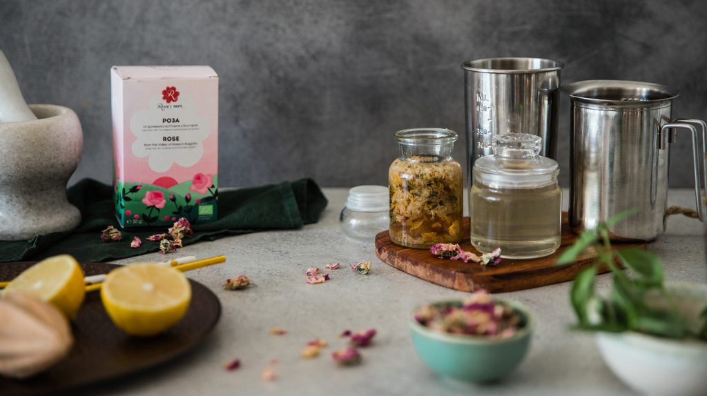rose infused gin for your home bar