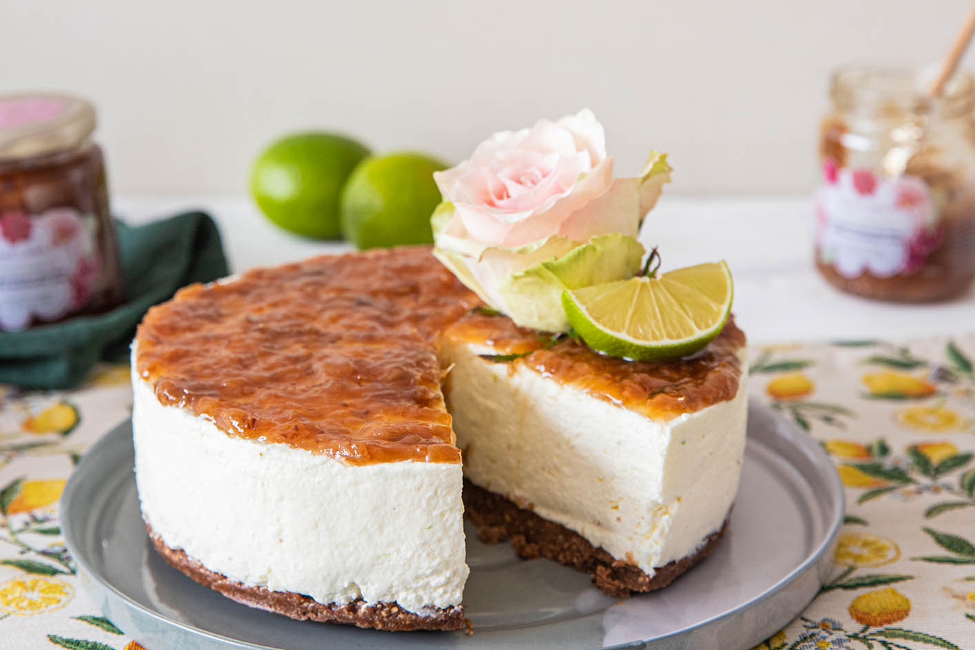 Cheesecake roses and lime - gluten free no baking version